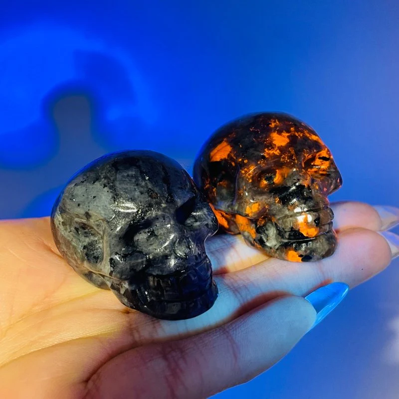 1.7in Skull Carving Wholesale Yooperlite (UV Reactive) Larvikite - Image 4