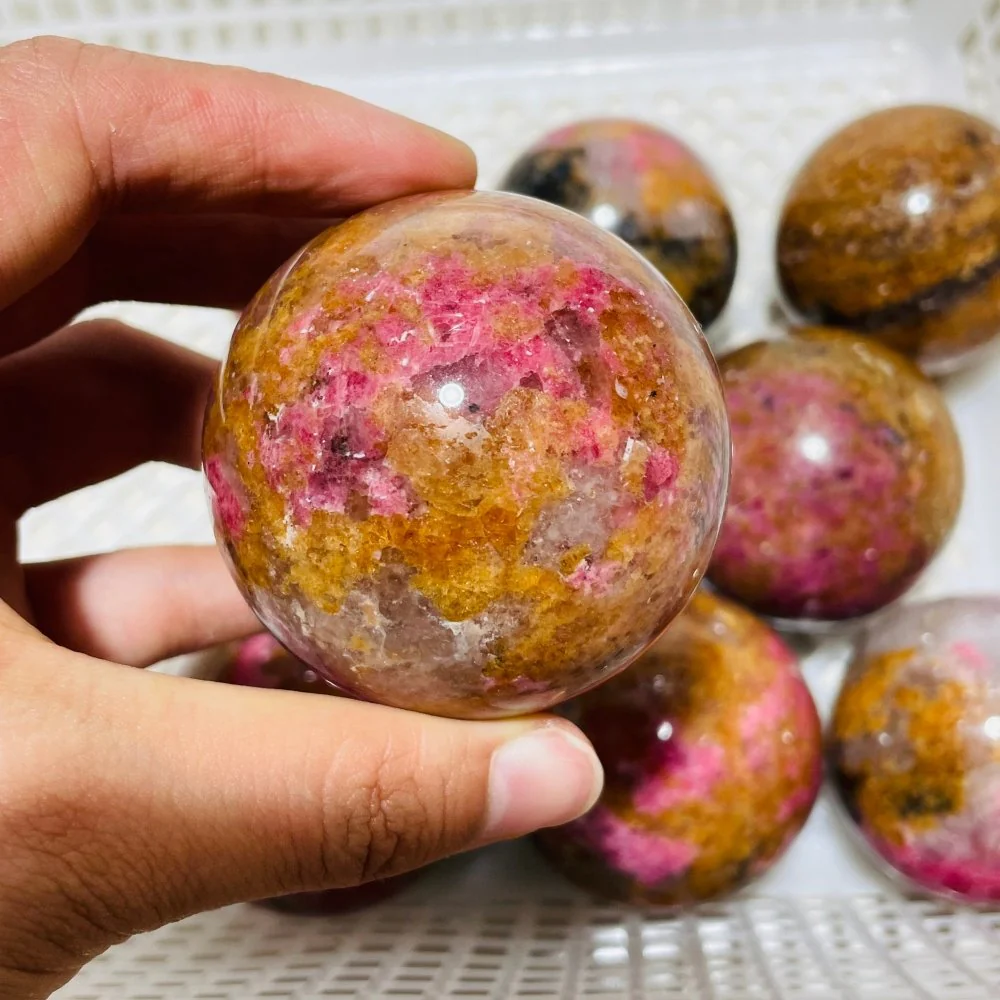 10 Pieces Red Rhodonite Mixed Quartz Spheres - Image 6