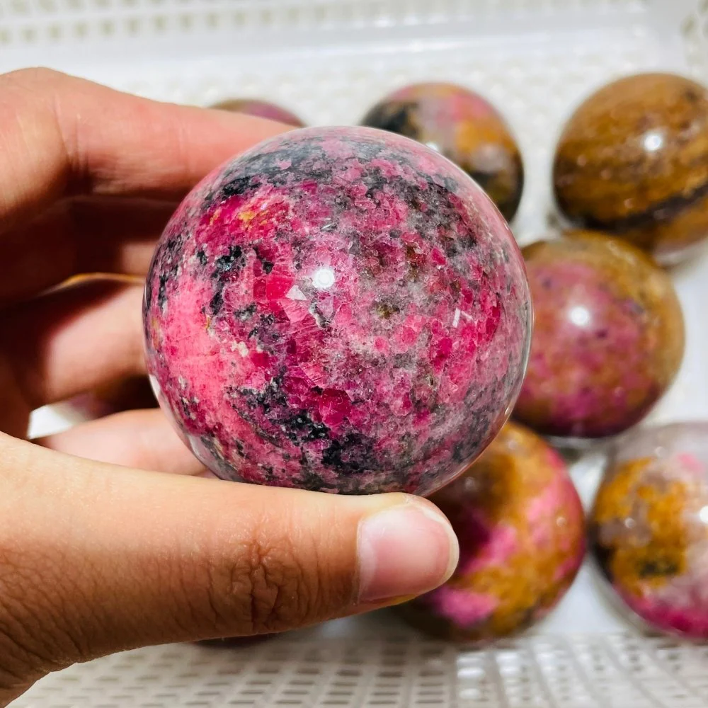 10 Pieces Red Rhodonite Mixed Quartz Spheres - Image 7