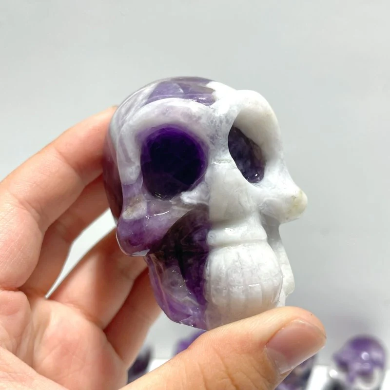 11 Pieces Chevron Amethyst Skull Carving - Image 2
