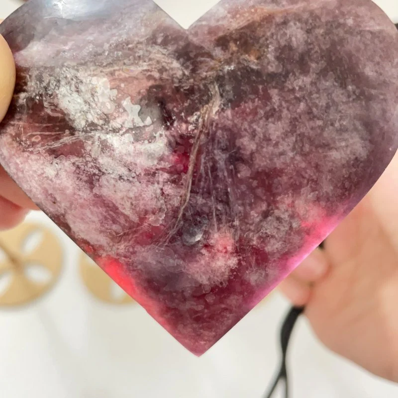 12 Pieces High Quality Flash Lepidolite Heart With Stand - Image 9
