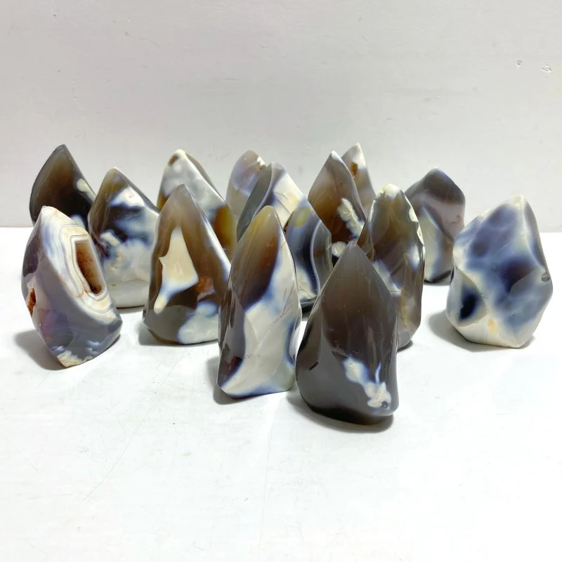 14 Pieces Black Orca Agate Flame Carving