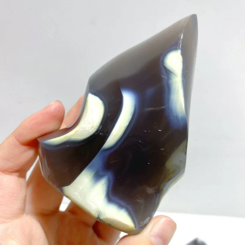 14 Pieces Black Orca Agate Flame Carving - Image 2