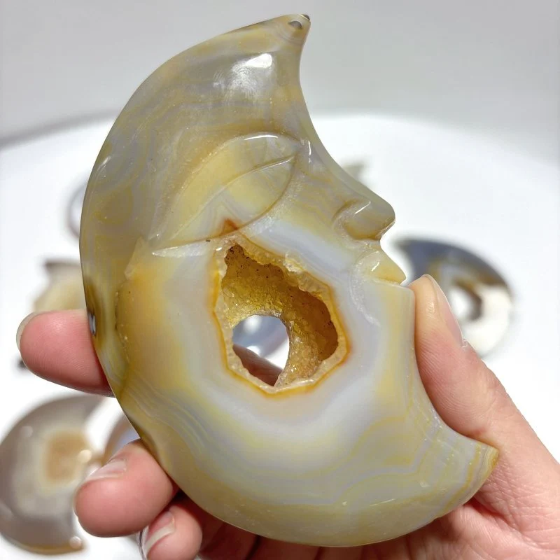 14 Pieces Druzy Geode Agate Moon Face Carving - Image 4