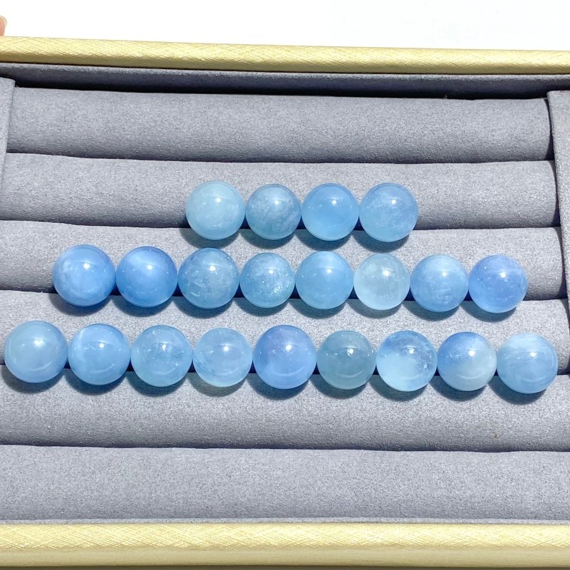 21 Pieces High Quality Aquamarine Spheres - Image 7