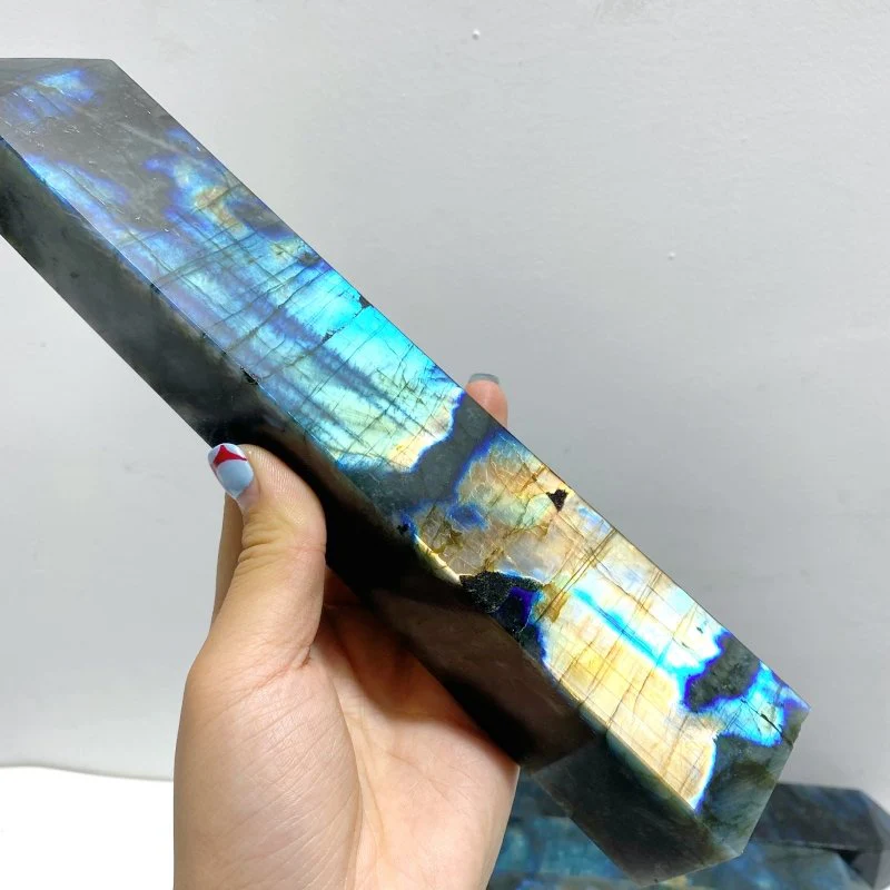 6 Pieces Beautiful Flash Labradorite Four-sided Tower Point - Image 3