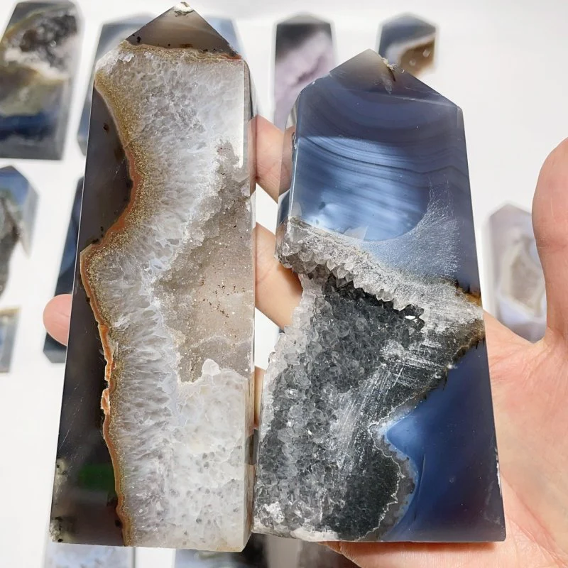 17 Pieces Large Four-sided Druzy Geode Agate Points - Image 6