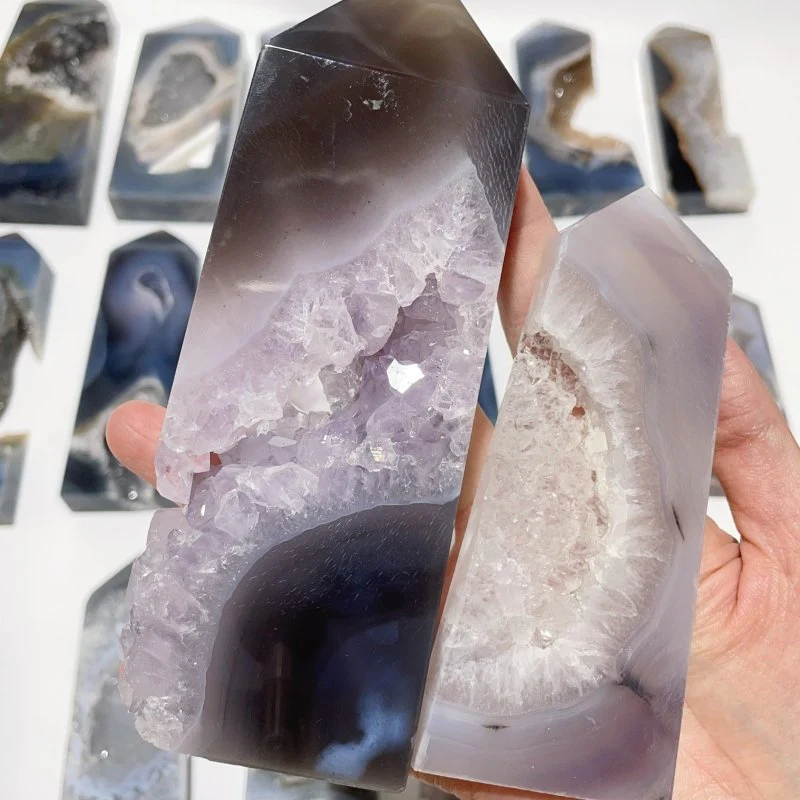 17 Pieces Large Four-sided Druzy Geode Agate Points - Image 8