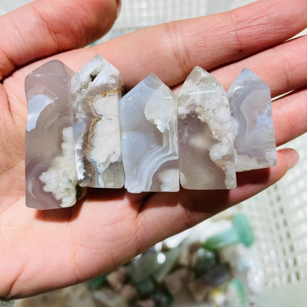 149 Pieces Mini Sakura Flower Agate Four-Sided Tower Points - Image 2