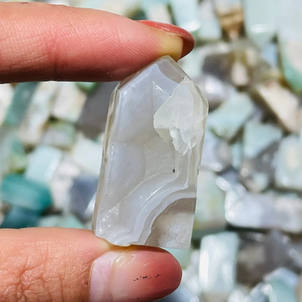 149 Pieces Mini Sakura Flower Agate Four-Sided Tower Points - Image 4