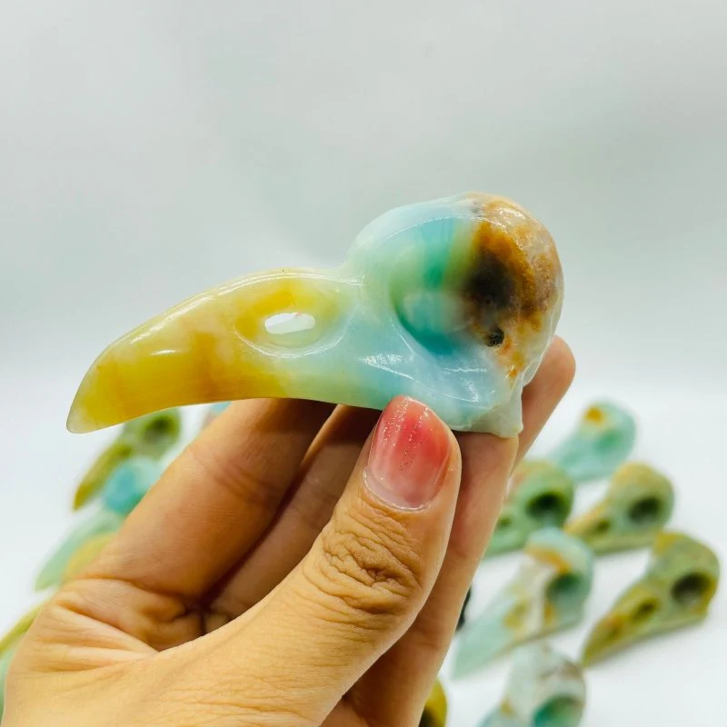 30 Pieces Beautiful Caribbean Calcite Crow Skull Carving - Image 6