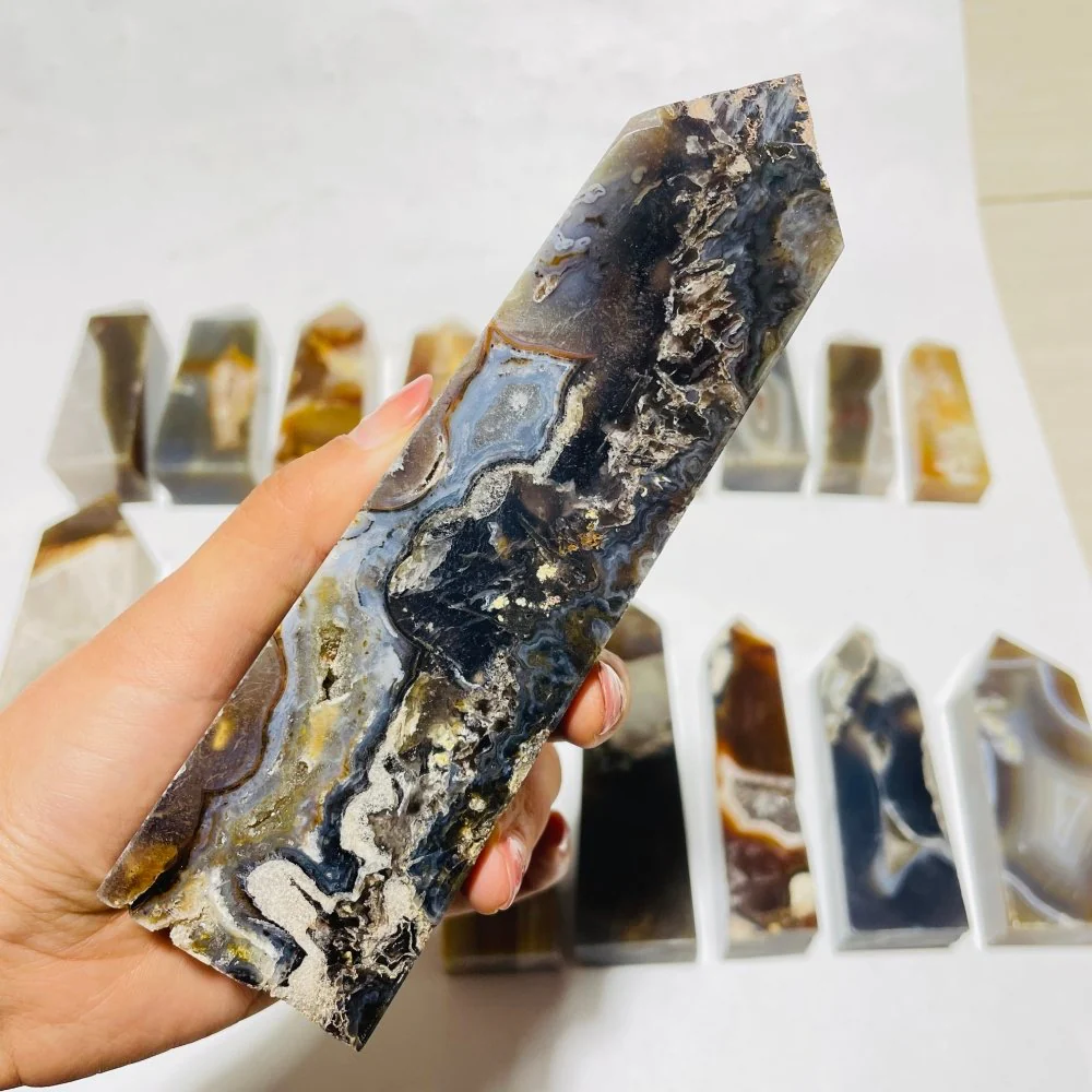 17 Pieces Agate Tower Points - Image 2