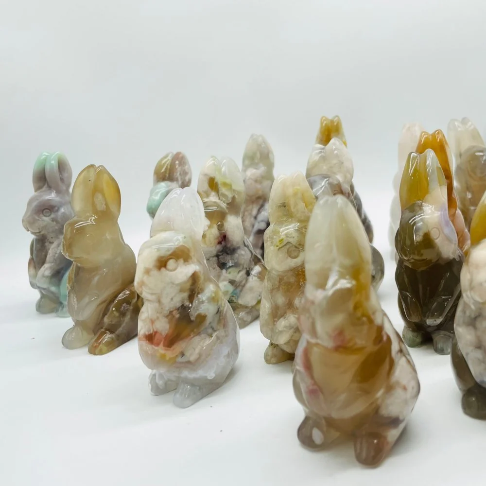 17 Pieces High Quality Sakura Flower Agate Rabbit Carving - Image 3