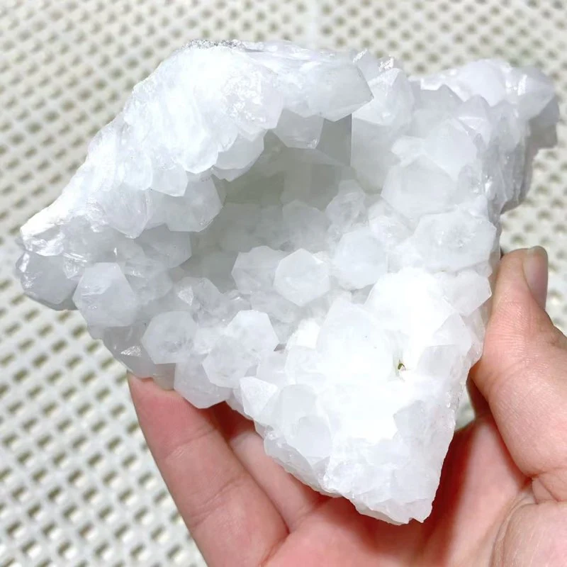 17 Pieces Raw Clear Quartz Cluster Specimen