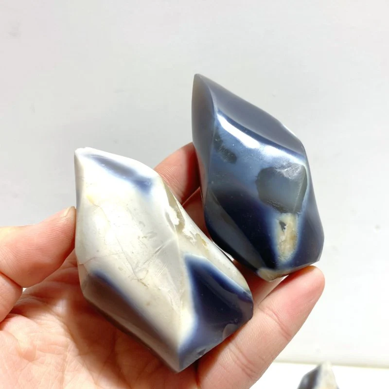 13 Pieces Black Orca Agate Flame Carving #4 - Image 7
