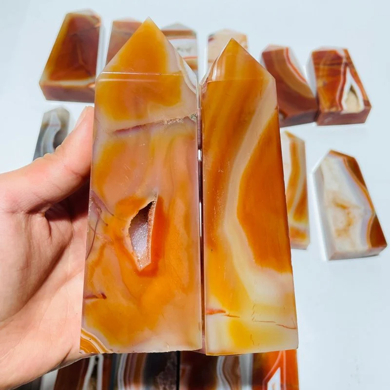 18 Pieces Natural Carnelian Four-Sided Points - Image 3