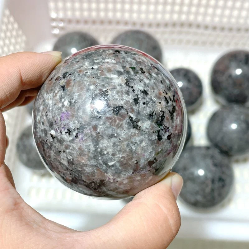 11 Pieces Yooperlite Crystal Spheres(UV-Reactive)