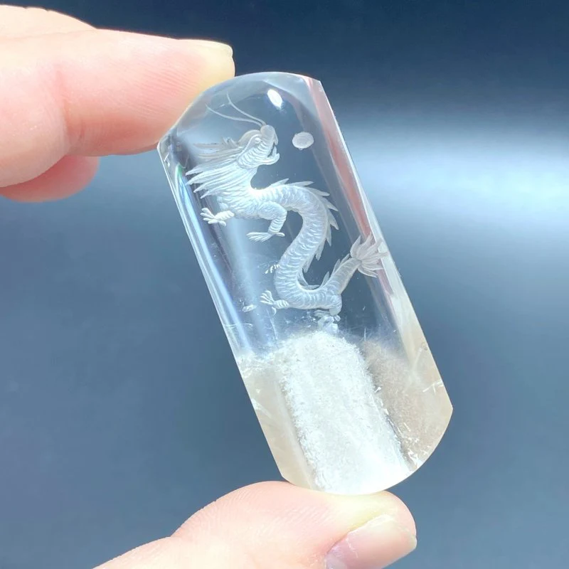 2 Pieces High Quality Chinese Dragon Garden Quartz Inner Scene Carving