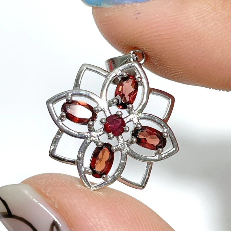 2 Styles Garnet Flower Pendant Wholesale - Image 5
