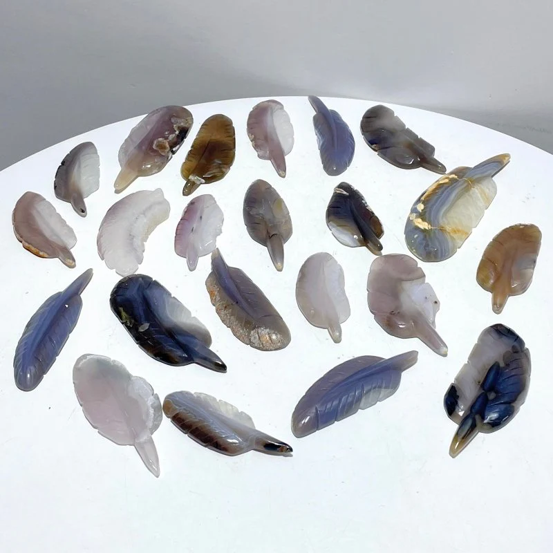 22 Pieces Beautiful Agate Feather Carving Closeout
