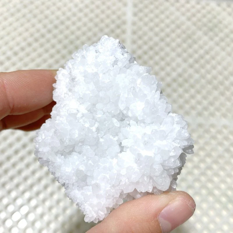 27 Pieces Raw Clear Quartz Cluster Specimen - Image 2