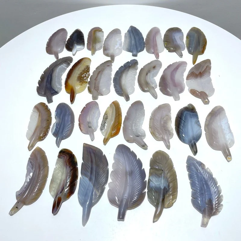 29 Pieces Beautiful Agate Feather Carving - Image 2