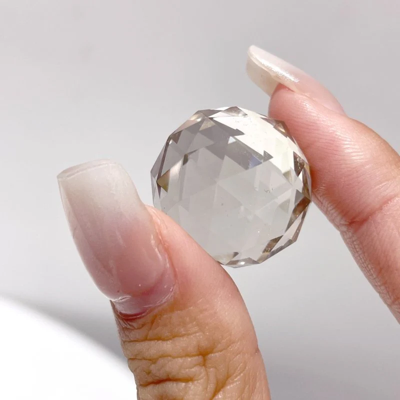 2cm/0.78In Clear Quartz Facet Cut Flash Sphere Wholesale - Image 2
