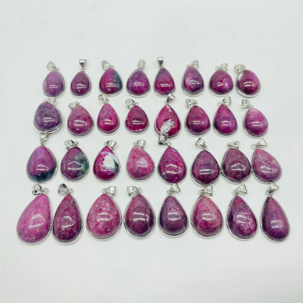 32 Pieces High Quality Ruby Zoisite Pendant Charm - Image 3