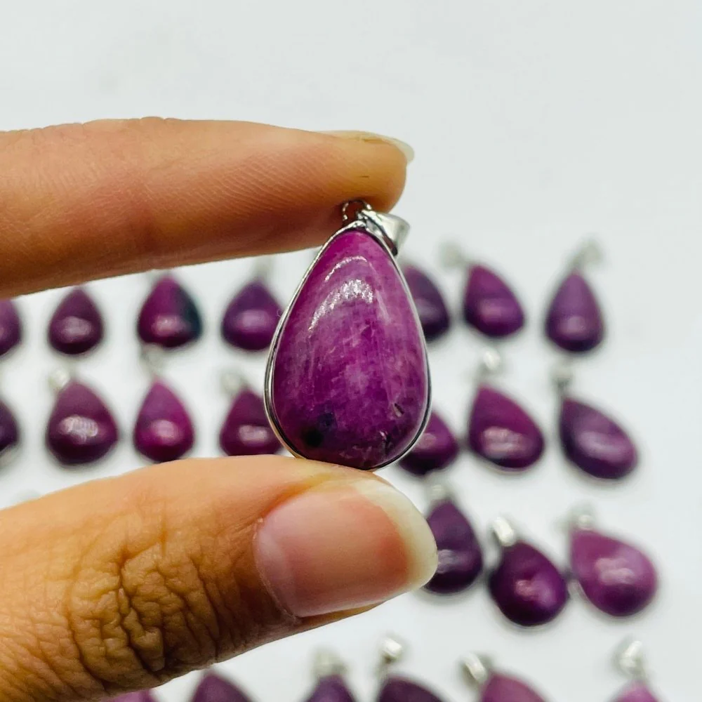 32 Pieces High Quality Ruby Zoisite Pendant Charm - Image 5