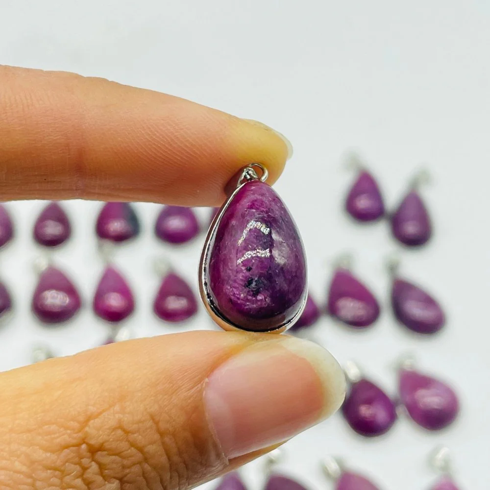 32 Pieces High Quality Ruby Zoisite Pendant Charm - Image 8