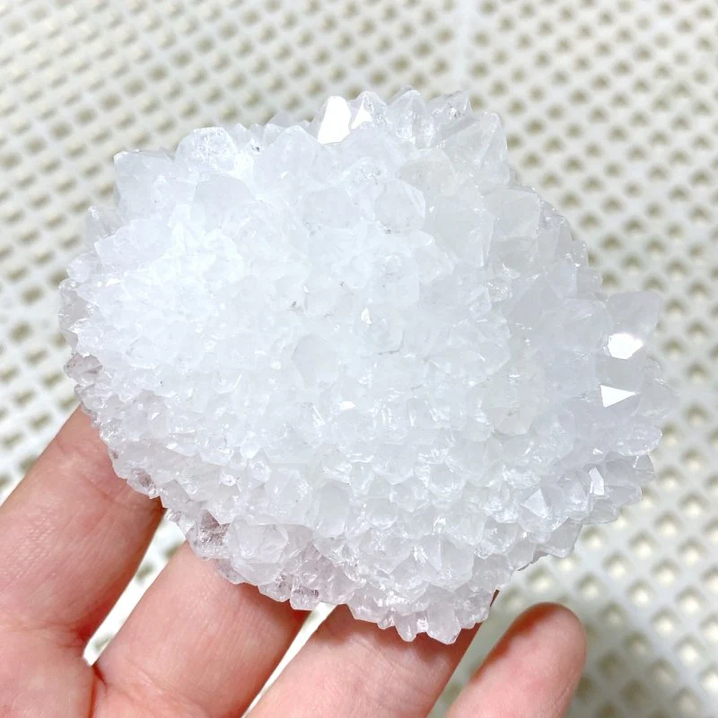 37 Pieces Raw Clear Quartz Cluster Specimen - Image 2