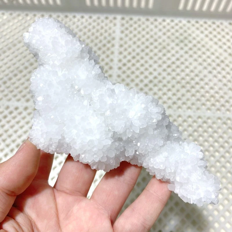 37 Pieces Raw Clear Quartz Cluster Specimen - Image 3