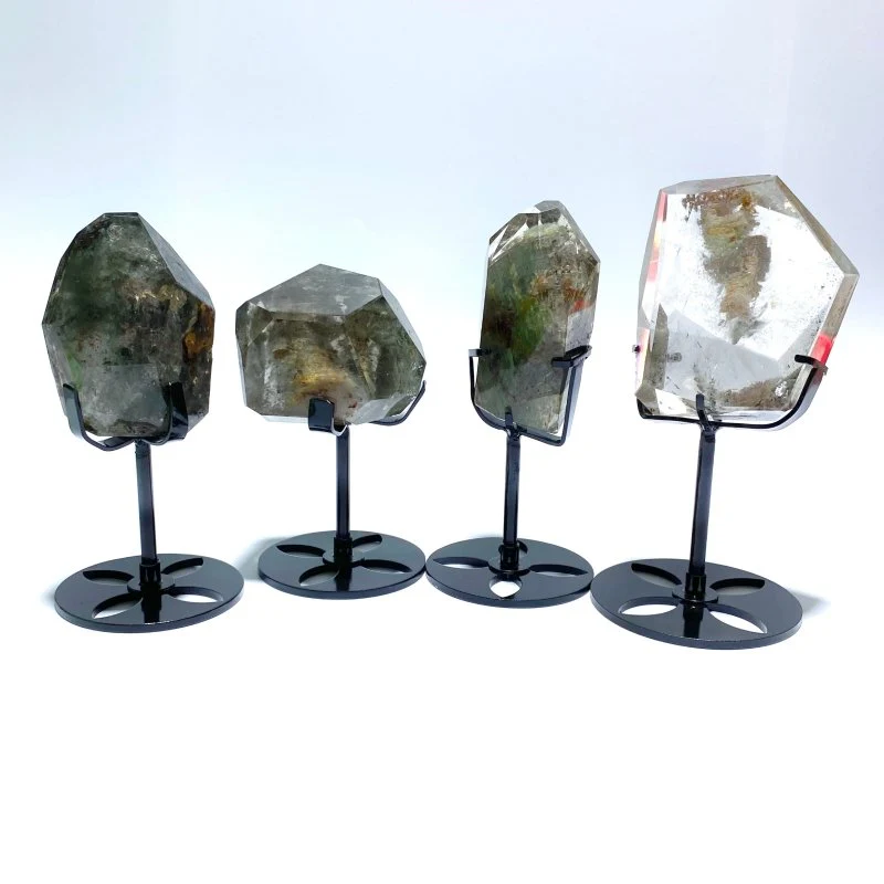 4 Pieces Garden Quartz Free Form With Stand
