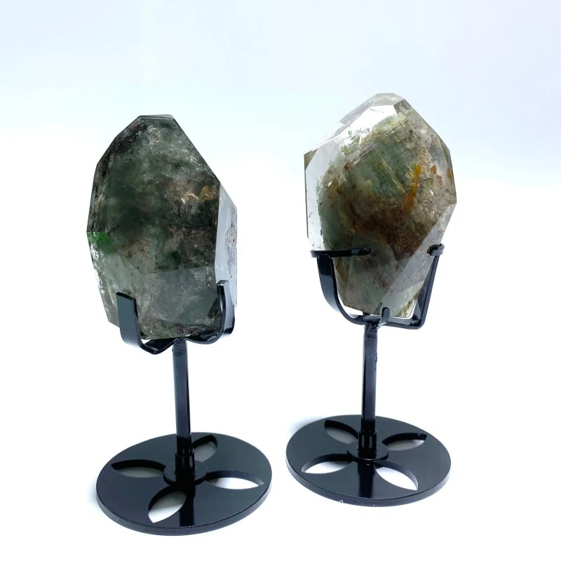 4 Pieces Garden Quartz Free Form With Stand - Image 2