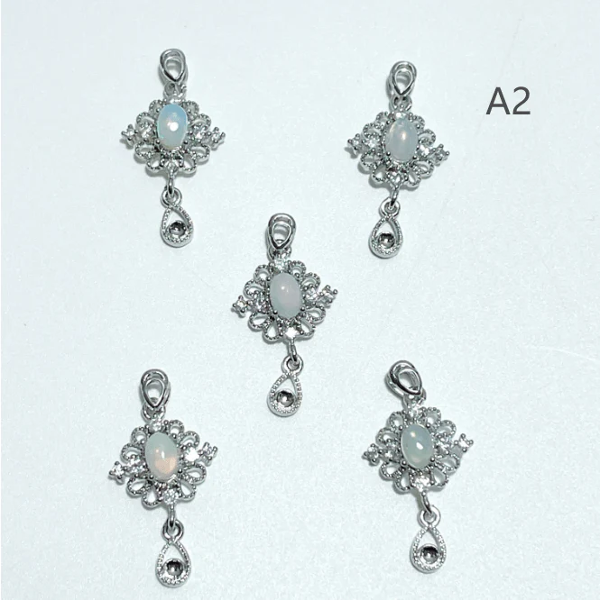4 Types Natural Opal Crystal Pendant Wholesale - Image 3