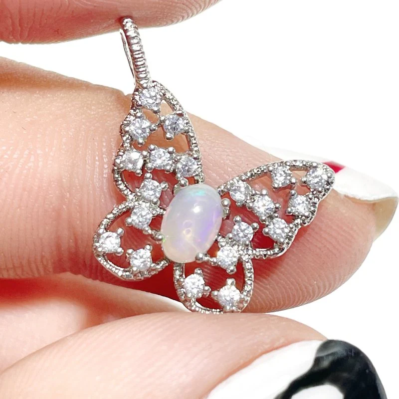 4 Types Natural Opal Crystal Pendant Wholesale - Image 6