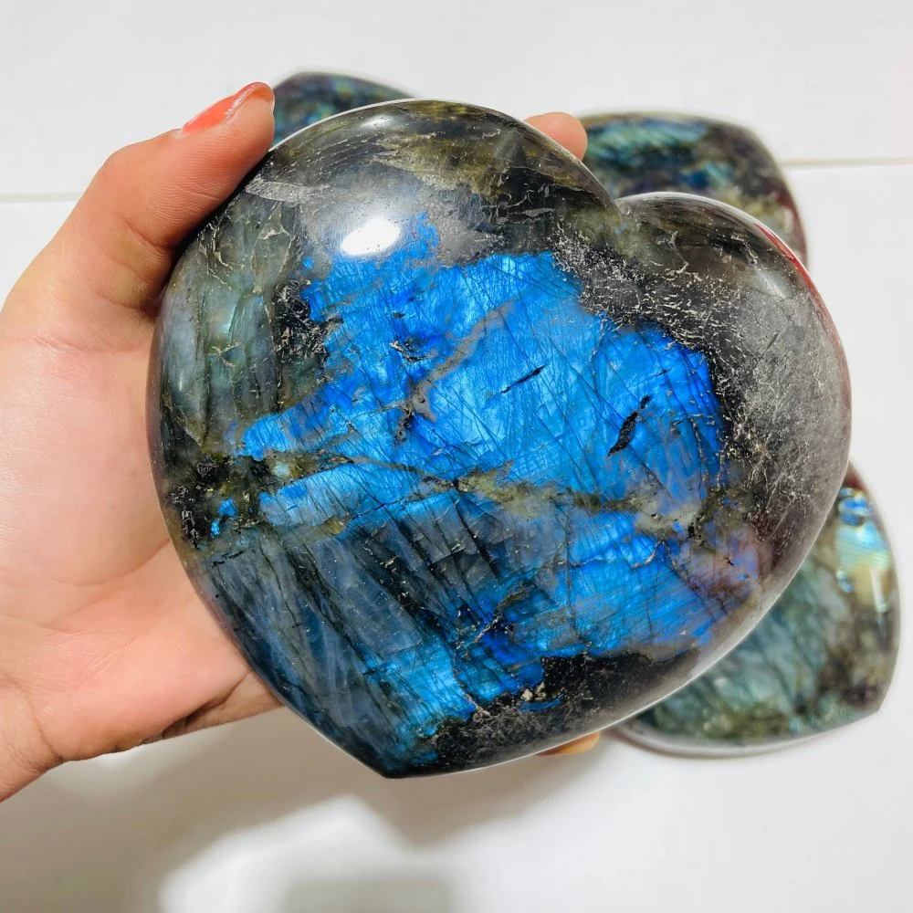 5 Pieces Large Labradorite Heart - Image 3