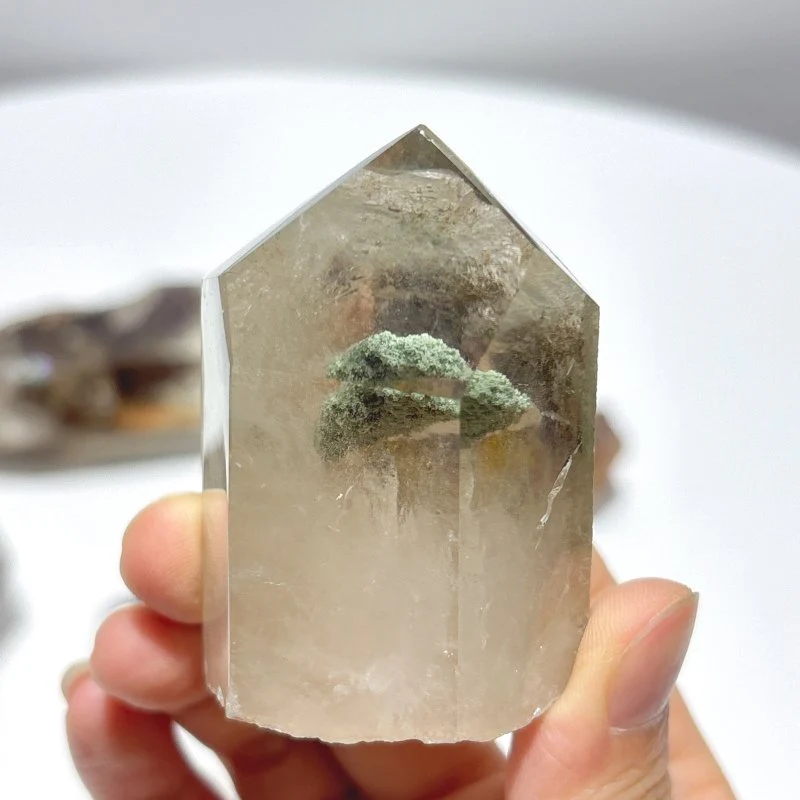 6 Pieces Beautiful Garden Quartz Points Raw Bottom - Image 8