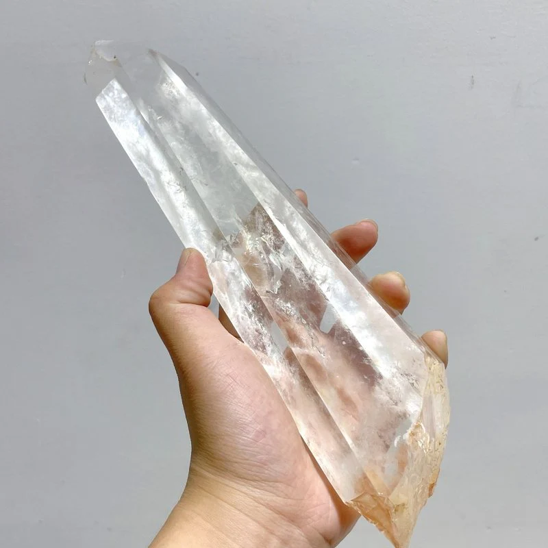 6 Pieces Large Clear Quartz Point Raw Bottom - Image 4