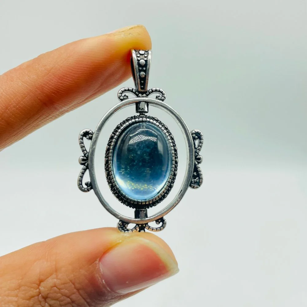 6 Types Rotatable Crystal Pendant Wholesale - Image 10
