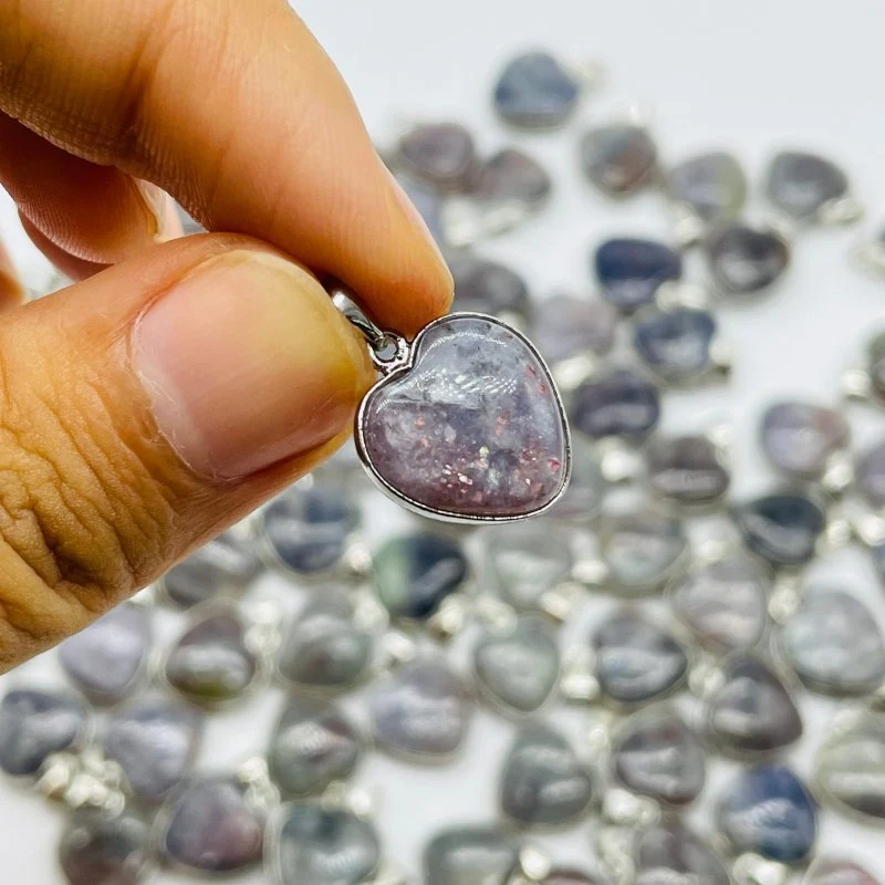 77 Pieces Cordierite Stone Heart Pendant - Image 4