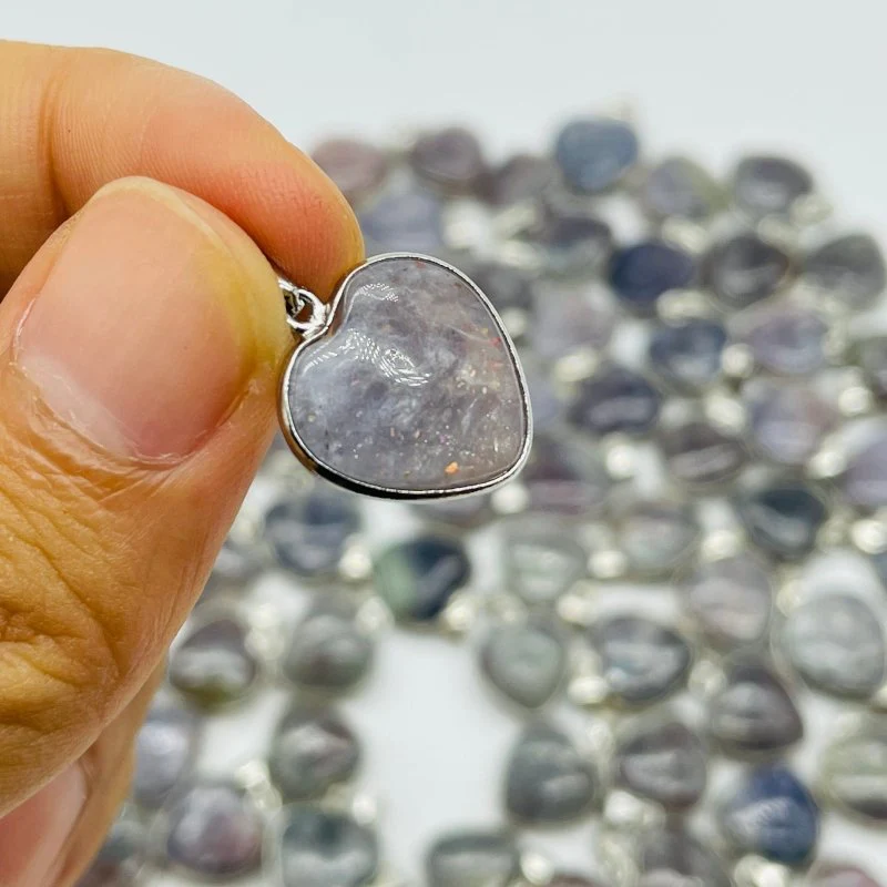 77 Pieces Cordierite Stone Heart Pendant - Image 5