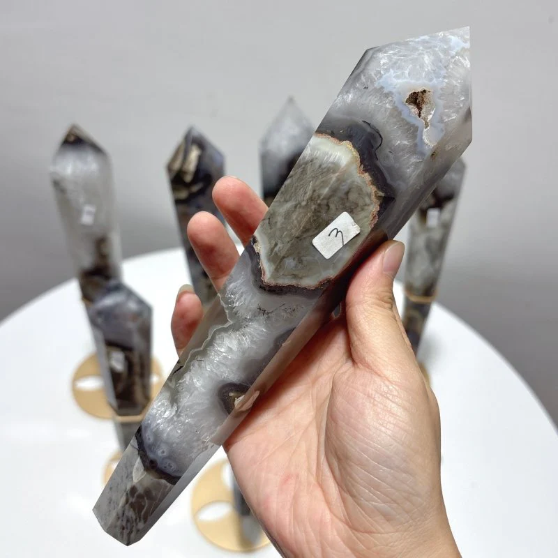 8 Pieces Fluorescent Volcanic Agate Scepter Wand with Stand (UV-Reactive) - Image 2