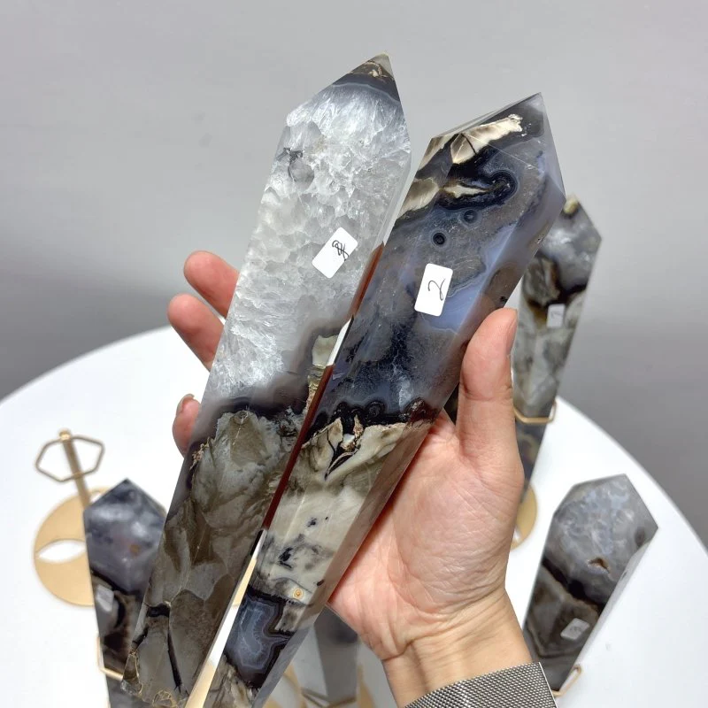 8 Pieces Fluorescent Volcanic Agate Scepter Wand with Stand (UV-Reactive) - Image 6