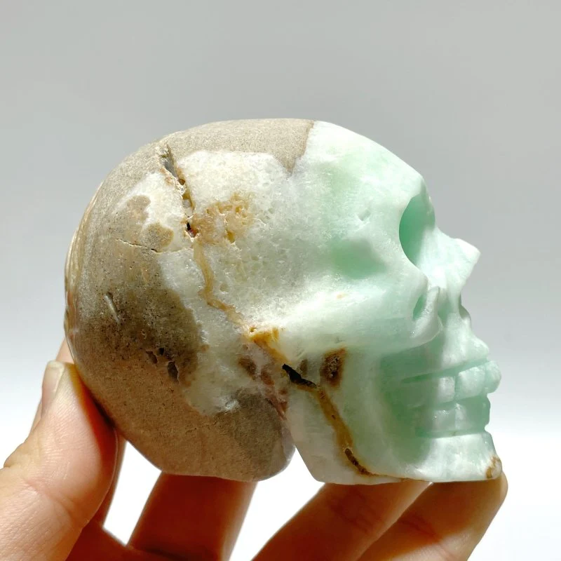8 Pieces Green Calcite Skull Carving Clearance - Image 4