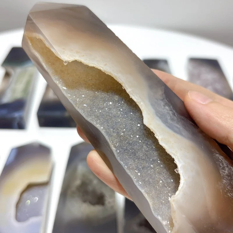 15 Pieces Large Druzy Geode Agate Points - Image 4