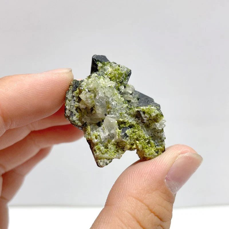 10 Pieces Green Tourmaline Specimen For Collection - Image 7