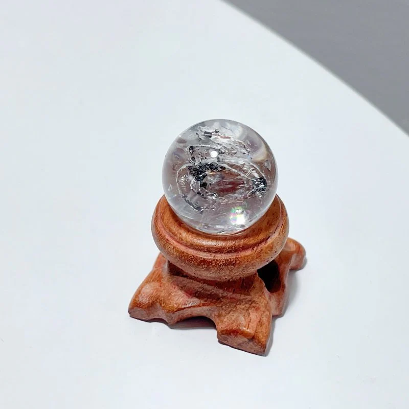 A101 Enhydro Quartz Sphere With Moving Bubble - Image 2