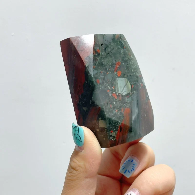 Africa Blood Stone Free Form Wholesale - Image 4