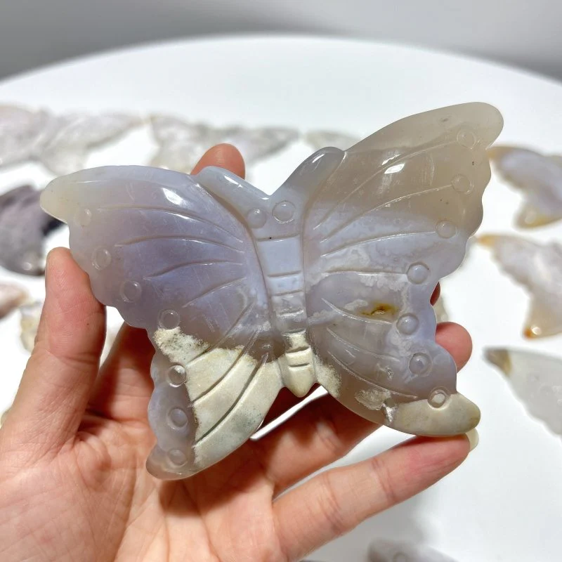15 Pieces Beautiful Agate Butterfly Carving - Image 4